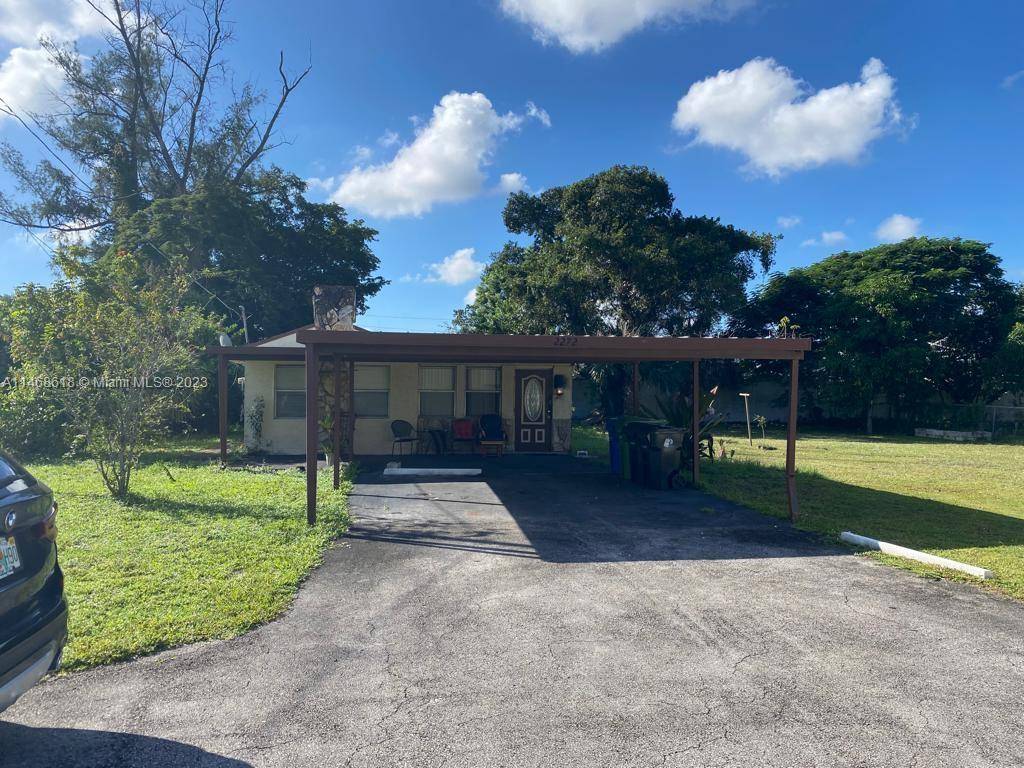 2272 NW 20th St, Fort Lauderdale, FL 33311