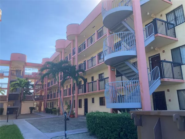 5290 W 21st Ct #301, Hialeah, FL 33016