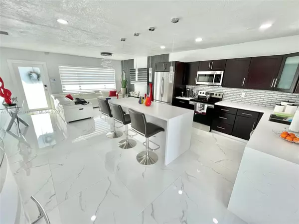 Miami Gardens, FL 33055,18500 NW 42nd Pl