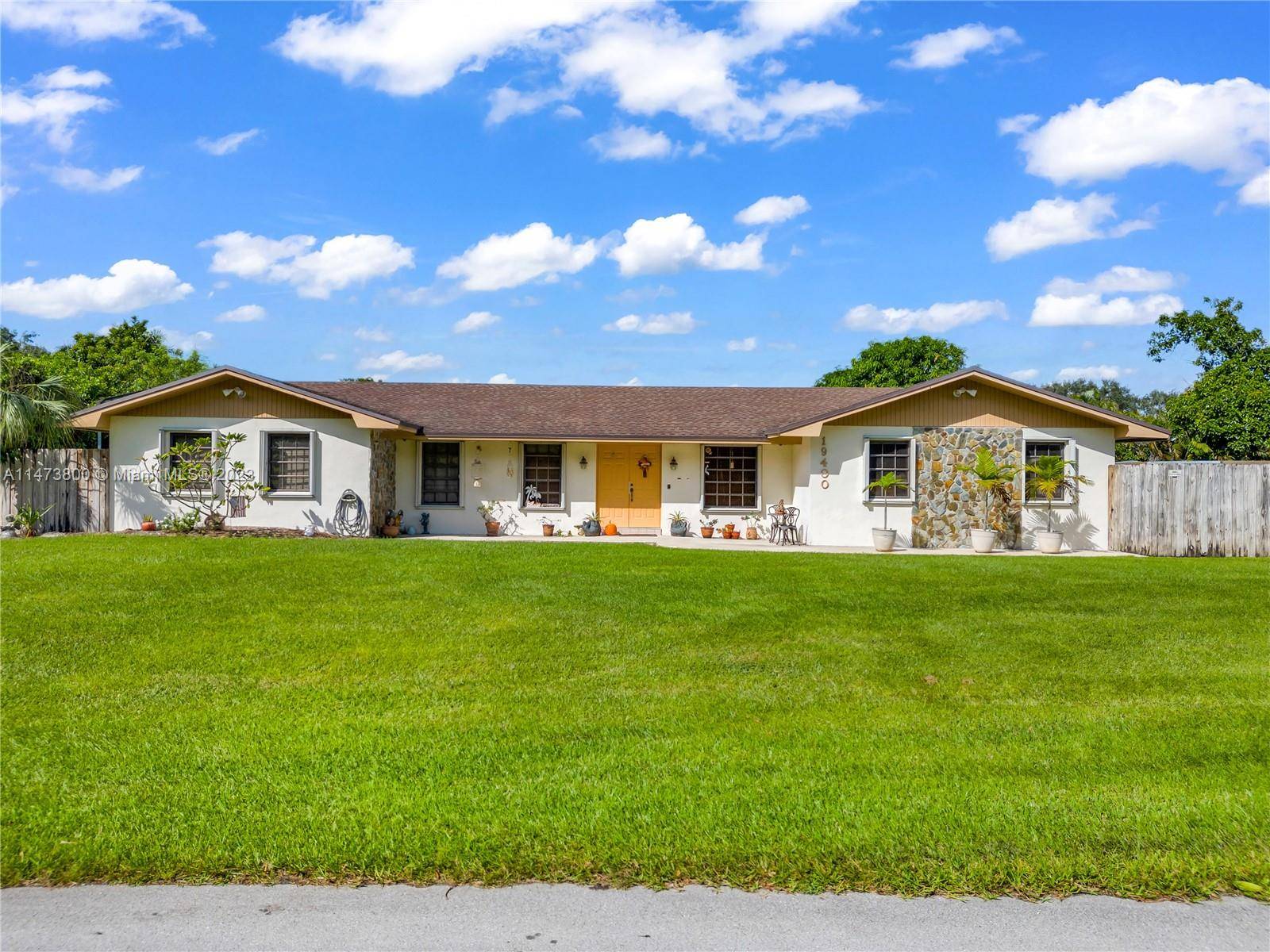 19400 SW 129th Ave,  Miami,  FL 33177