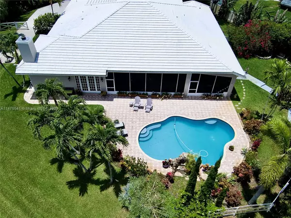 20401 SW 52nd St, Pembroke Pines, FL 33332