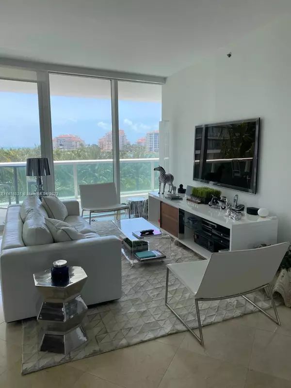 Miami Beach, FL 33139,1000 S Pointe Dr #405