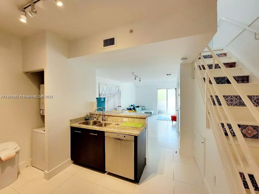 Miami Beach, FL 33139,945 Jefferson Ave #103