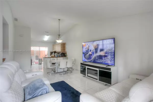 Hialeah, FL 33016,2287 W 69th St #2287A