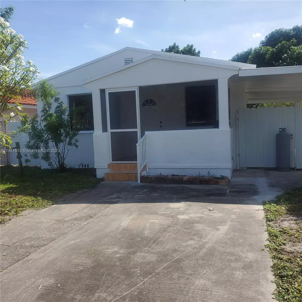 Hialeah, FL 33013,422 E 35th St