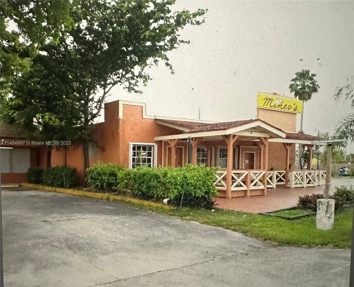 4261 Griffin Rd, Dania Beach, FL 33314