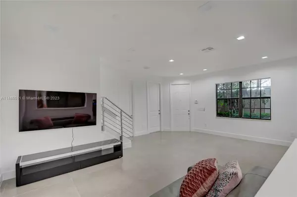 Plantation, FL 33325,133 W Riverwalk Cir W #133