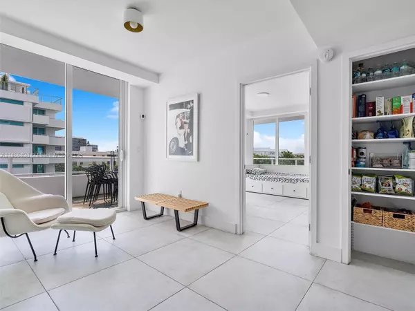 Bay Harbor Islands, FL 33154,1170 101st St #502