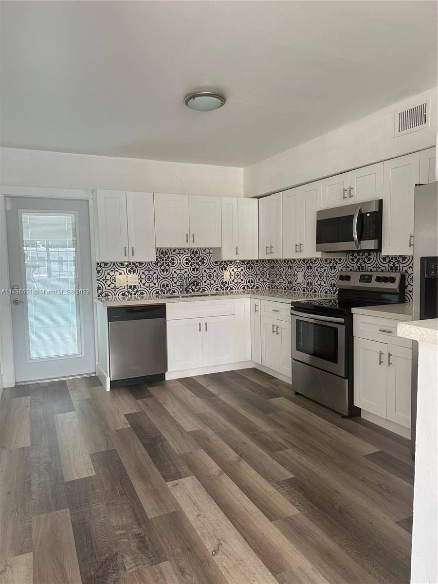 Hialeah, FL 33012,171 W 42nd St