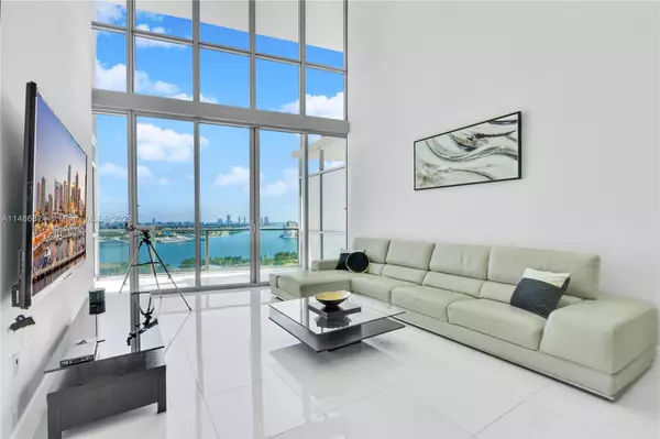 1100 Biscayne Blvd #2103,  Miami,  FL 33132