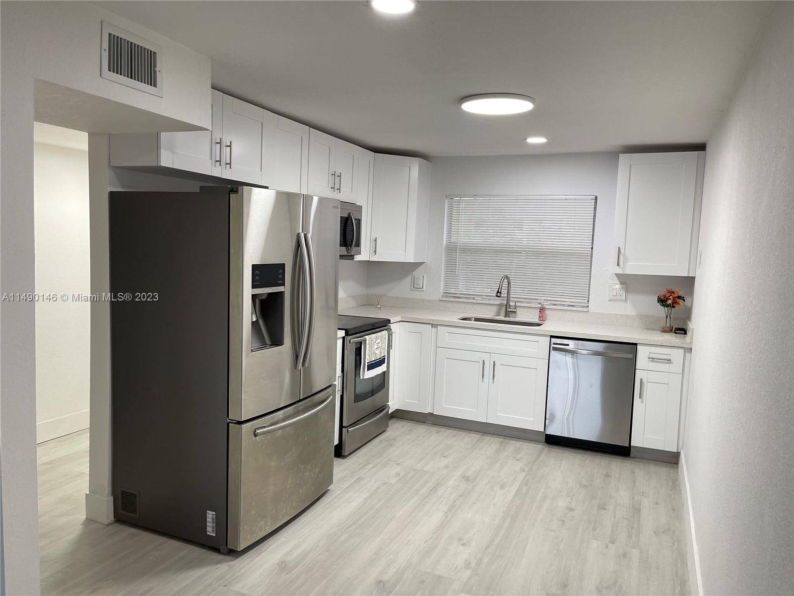 Sunrise, FL 33322,9841 Sunrise Lakes Blvd #205