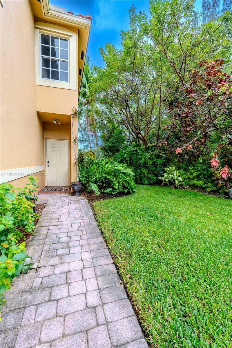Deerfield Beach, FL 33064,4159 Crystal Lake Dr