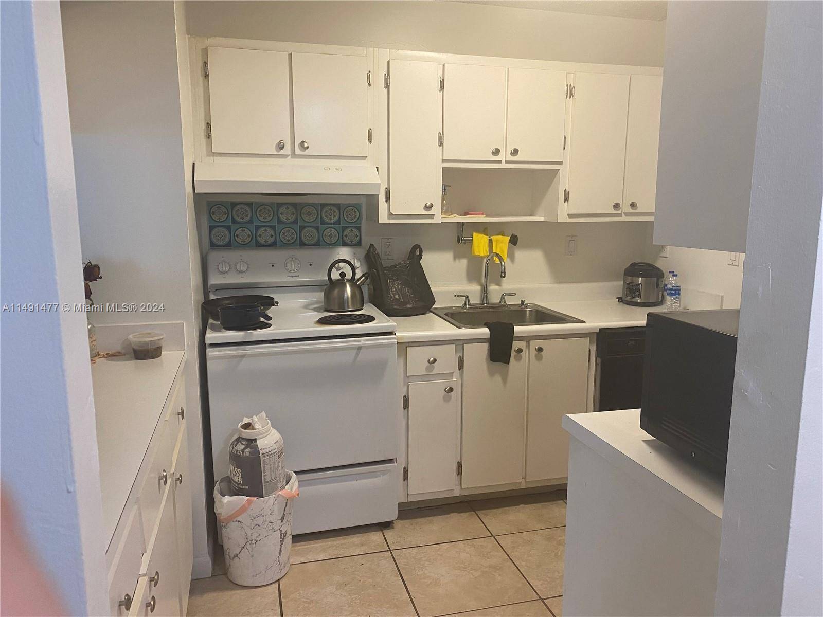 20731 NE 4th Pl #101, Miami, FL 33179