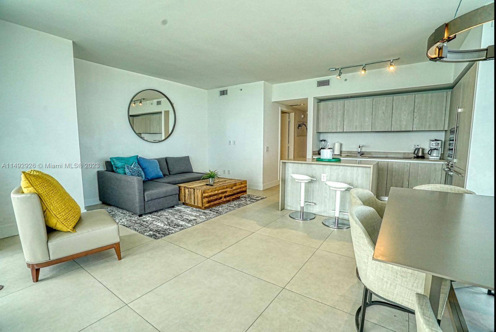 Hollywood, FL 33019,4111 S Ocean Dr #3002