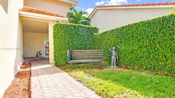 Doral, FL 33178,5497 NW 105 CT