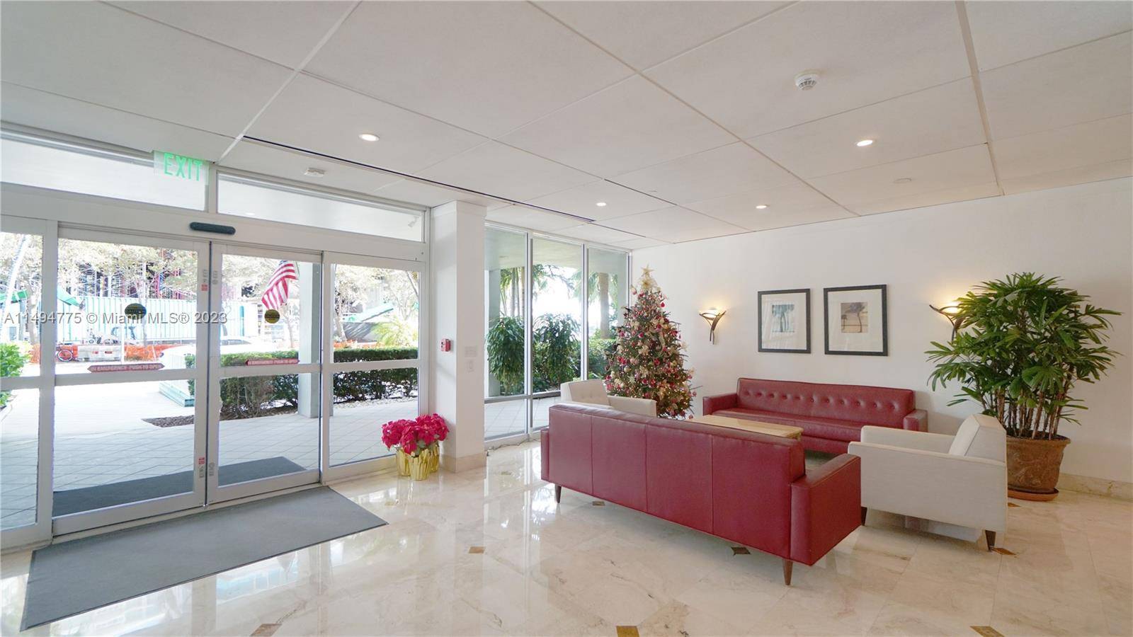 Miami, FL 33129,150 SE 25th Rd #11F