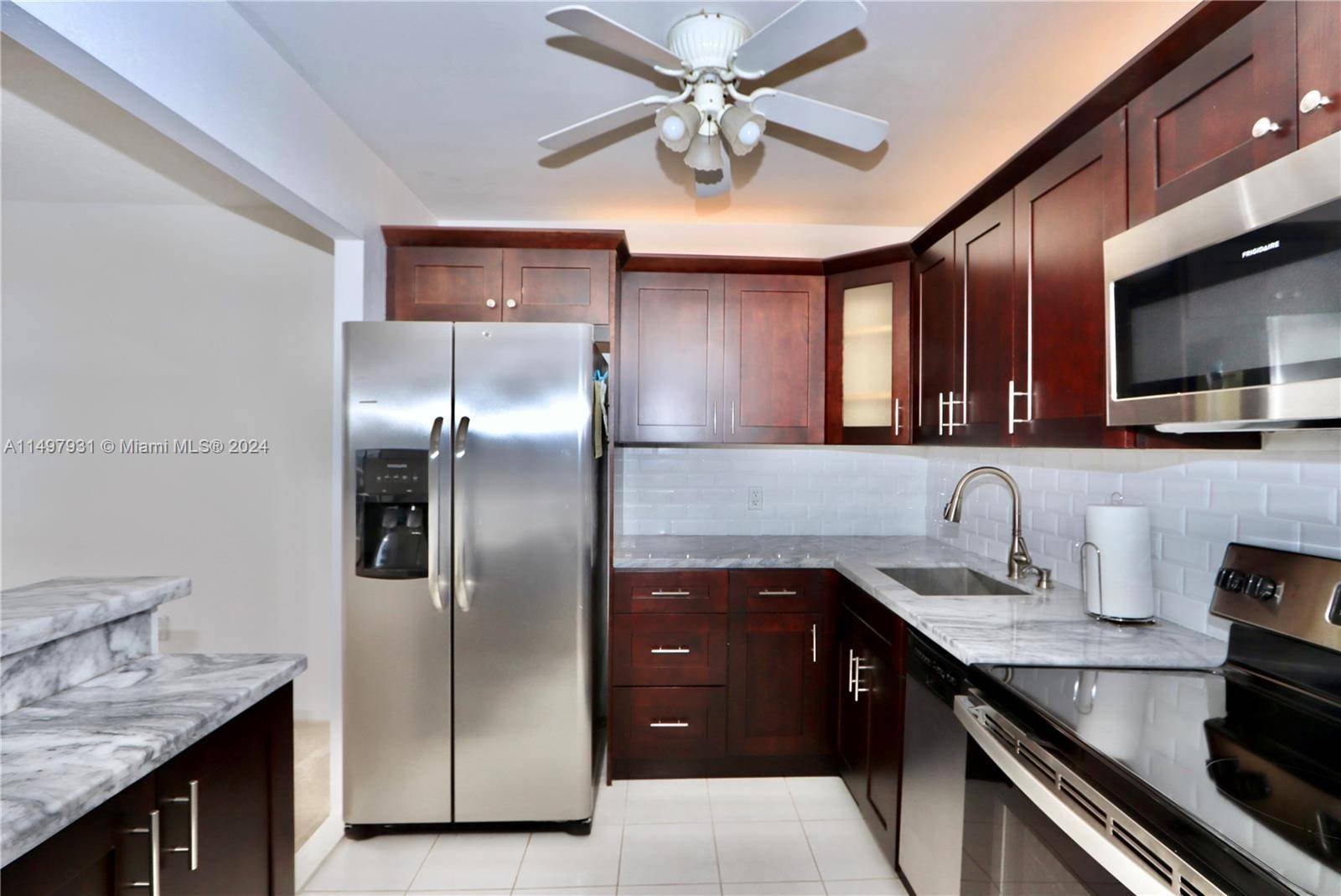 Aventura, FL 33180,3675 N Country Club Dr #2501