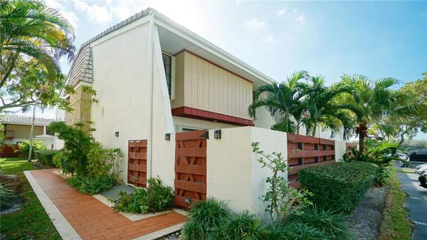 3020 Oaktree Ln #288, Hollywood, FL 33021