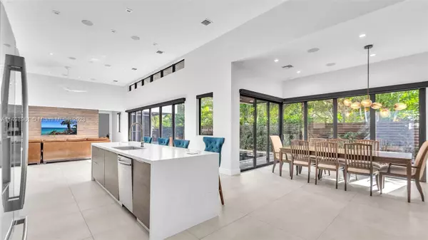 400 NE 12th Ave Fort Lauderdale, FL 33301