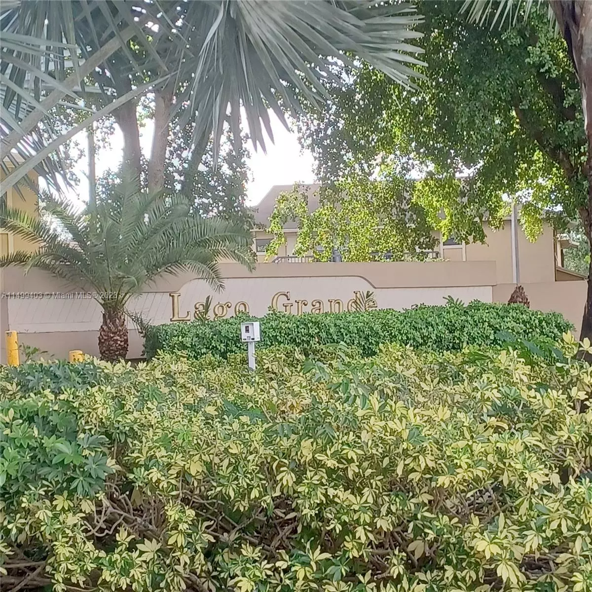 Hialeah, FL 33016,6540 W 26th Dr #21-60