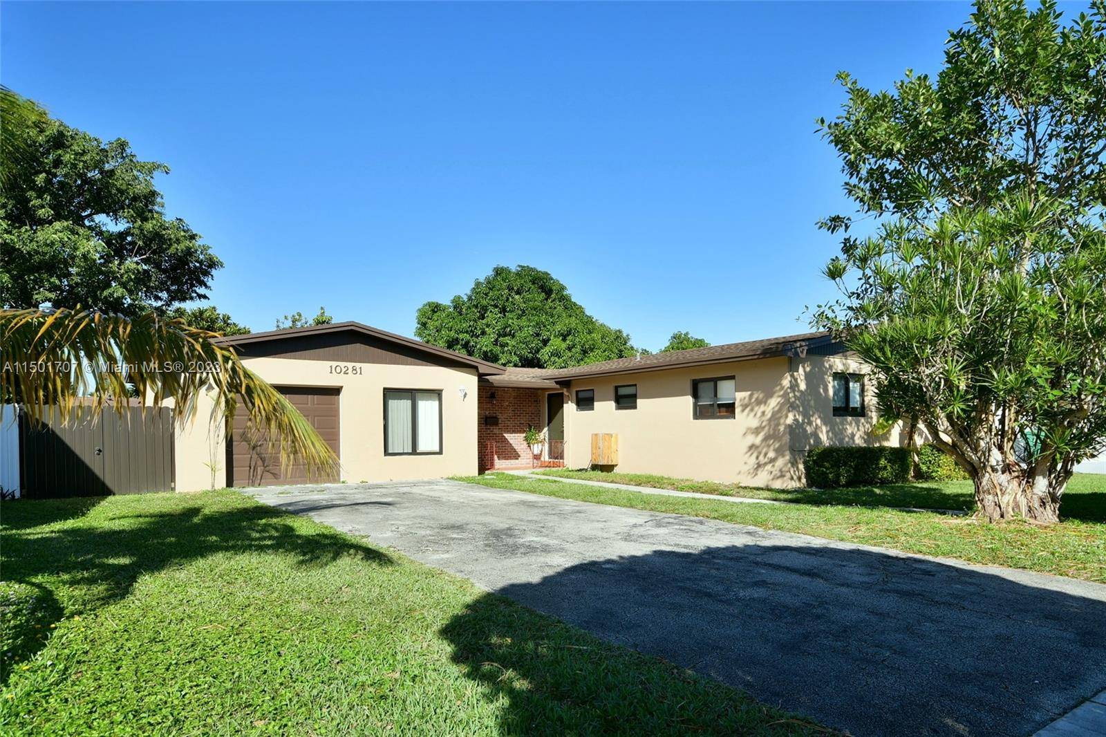 Miami, FL 33157,10281 SW 156th St