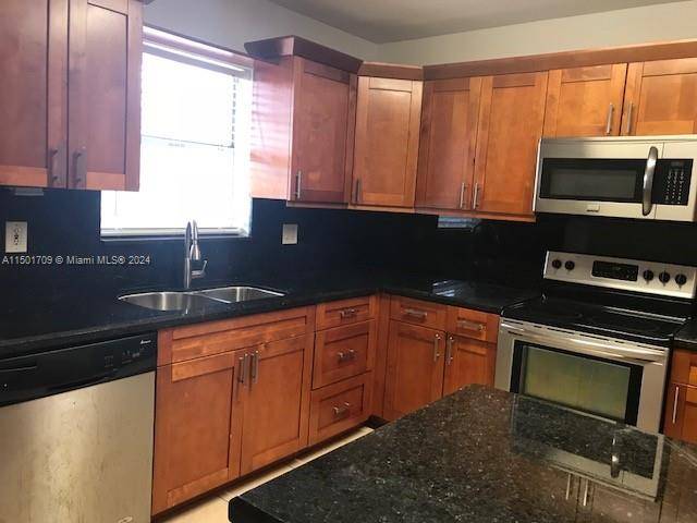 2836 Fillmore St #36, Hollywood, FL 33020