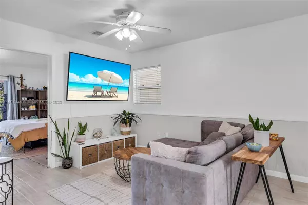 Key West, FL 33040,201 Coppitt Rd #206B