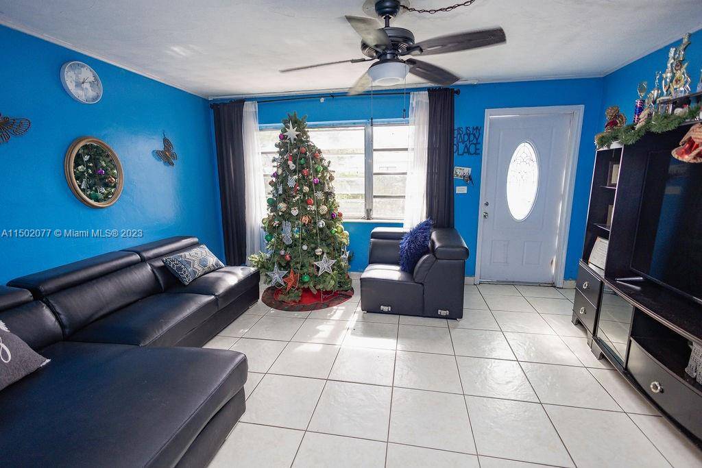 North Miami, FL 33168,1005 NW 133rd St