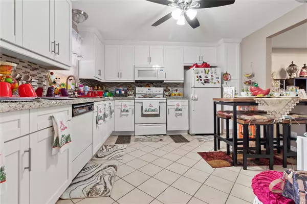 Pembroke Pines, FL 33025,281 S Hollybrook Dr #103