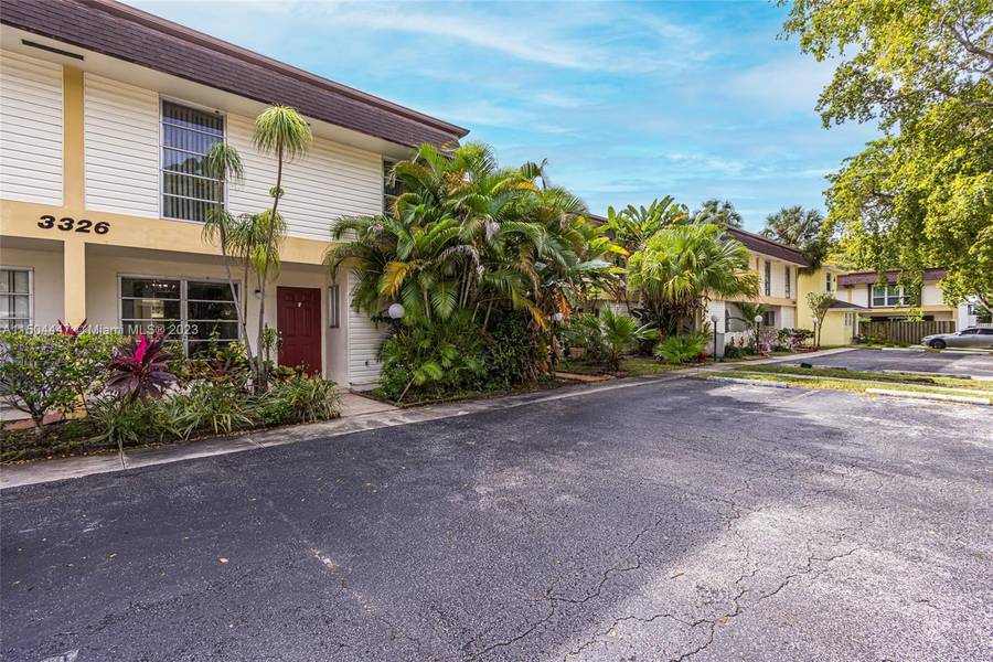 3326 Farragut St #6F, Hollywood, FL 33021