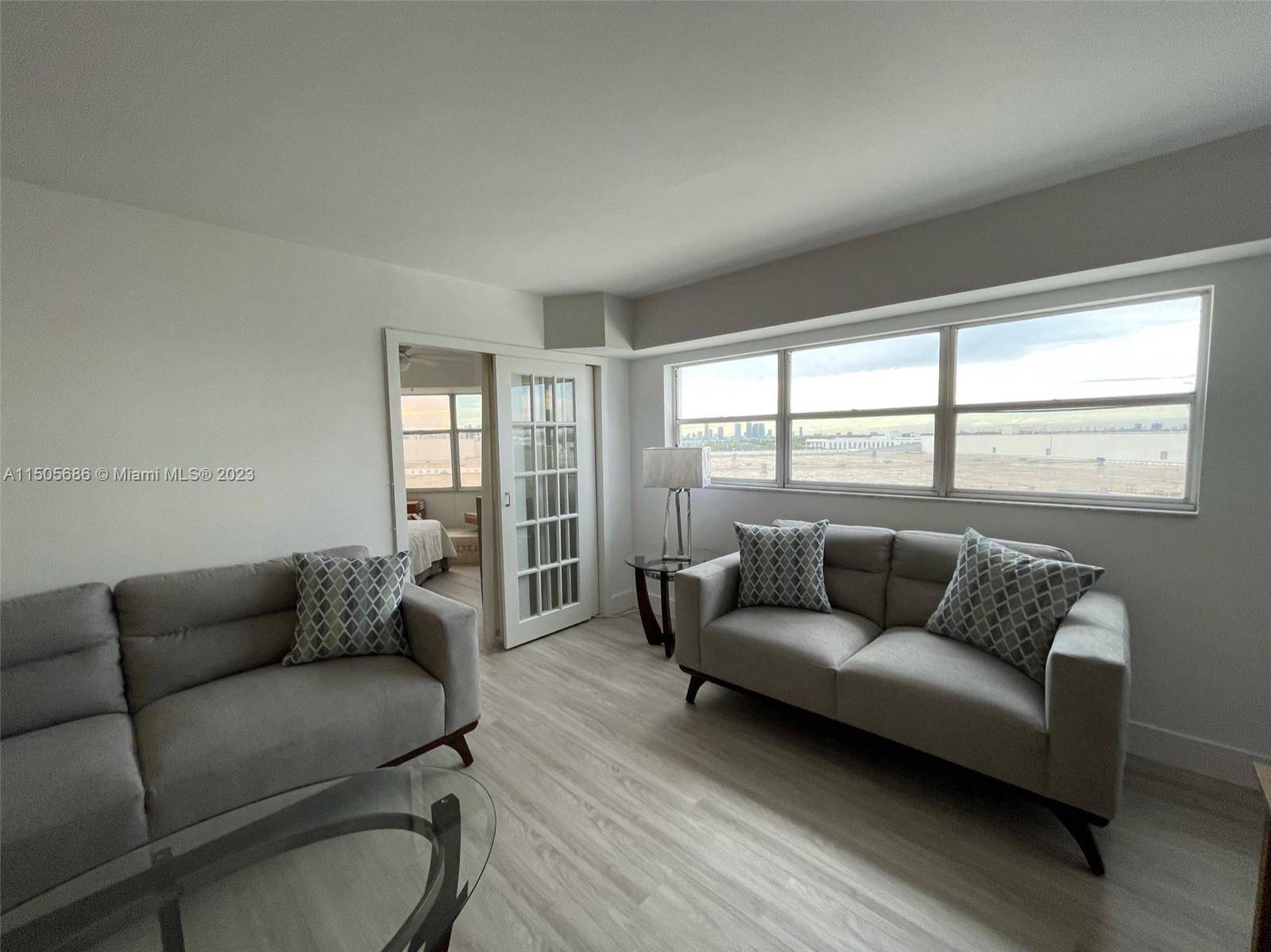 Miami Beach, FL 33139,1881 Washington Ave #10A
