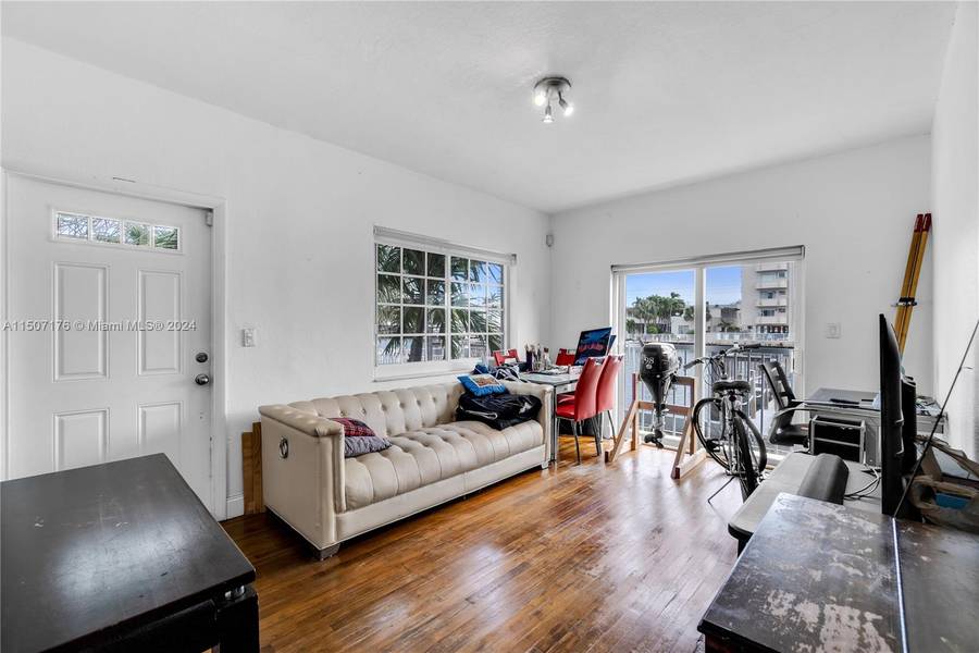 8335 NE Crespi Blvd #1, Miami Beach, FL 33141