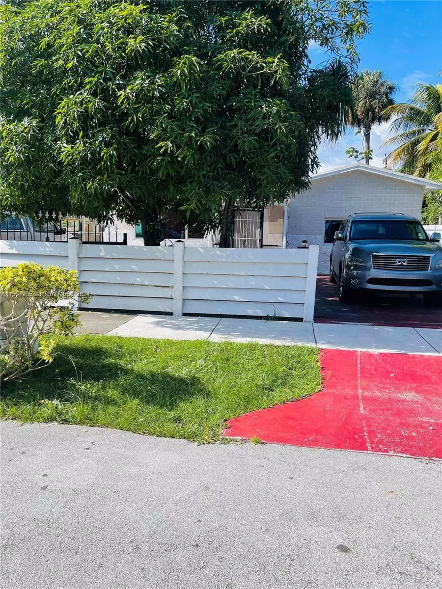 Fort Lauderdale, FL 33311,1131 NW 29th Way