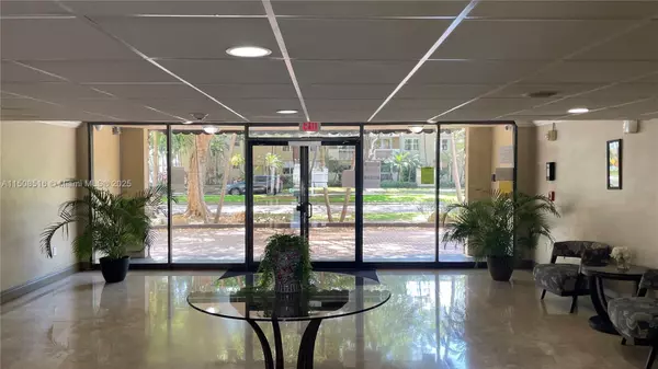 North Miami, FL 33181,1805 Sans Souci Blvd #302