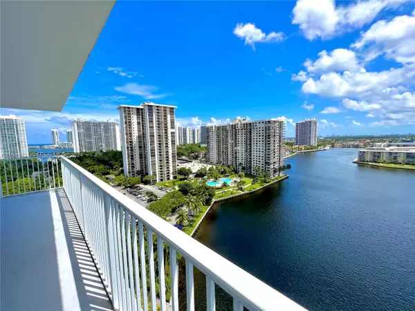 Aventura, FL 33160,2851 NE 183rd St #1617E