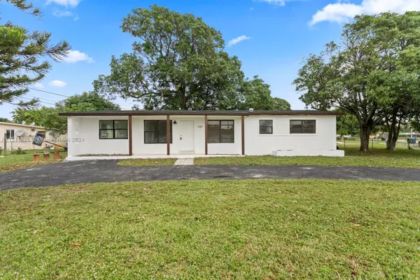 3361 NW 5th Pl, Lauderhill, FL 33311