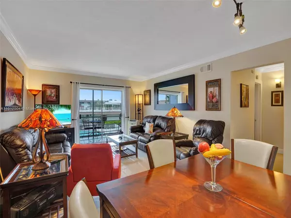 Miami, FL 33162,16901 NE 13th Ave #212
