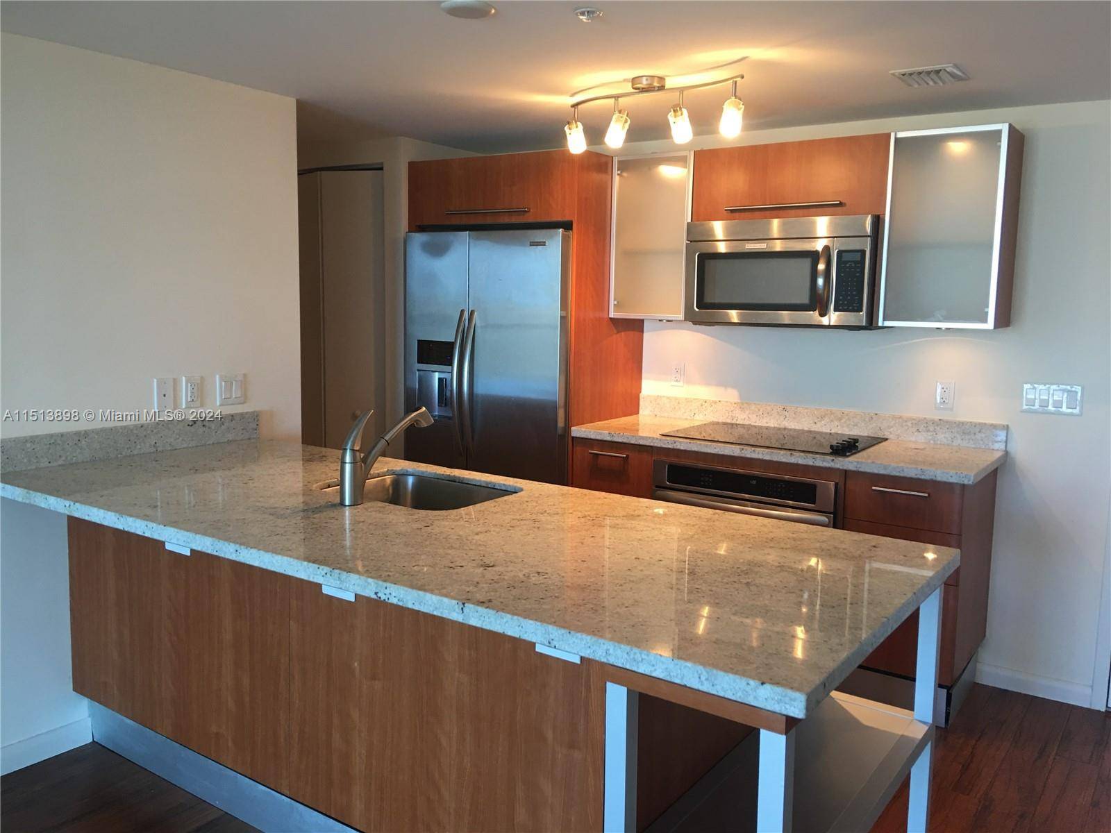 185 SW 7th St #2109, Miami, FL 33130