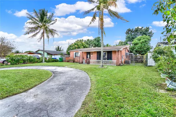 Miramar, FL 33023,7648 Tropicana St