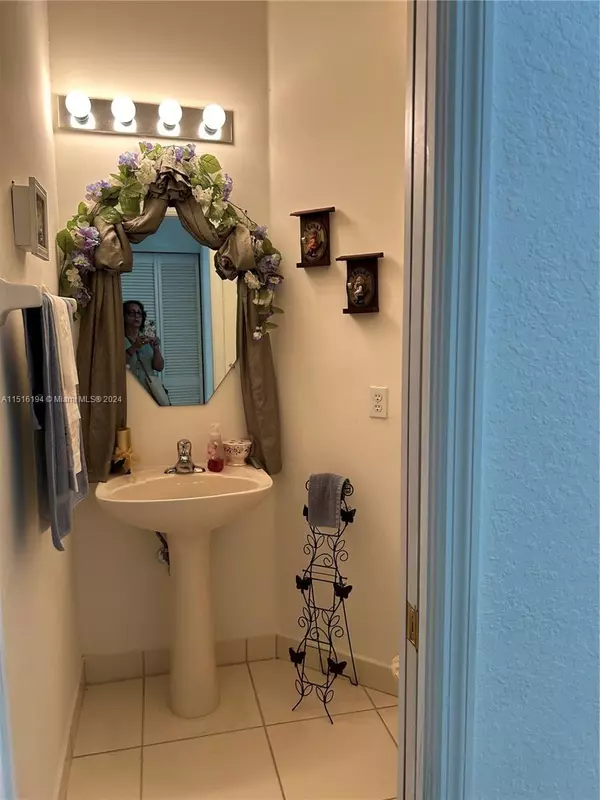 Cutler Bay, FL 33189,21103 SW 92nd Pl.