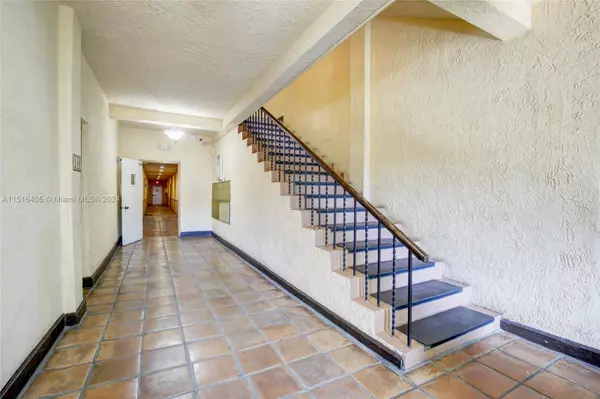 Miami Beach, FL 33139,934 Michigan Ave #305