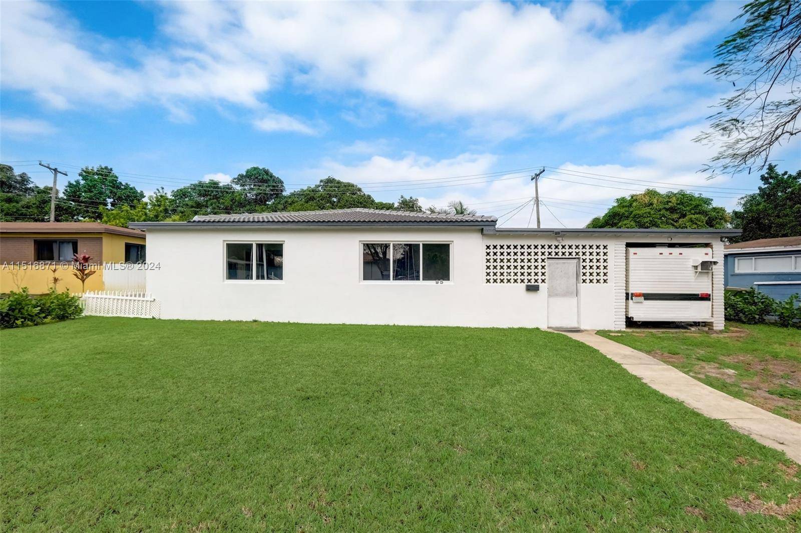 North Miami, FL 33161,95 NE 127th St