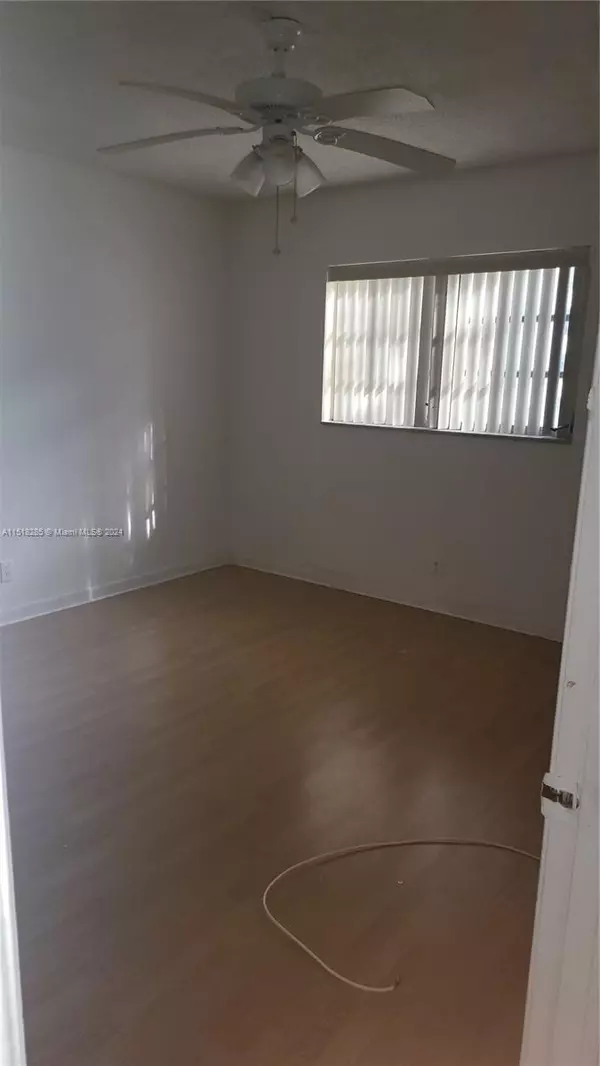 Hallandale Beach, FL 33009,1001 NE 14th Ave #201