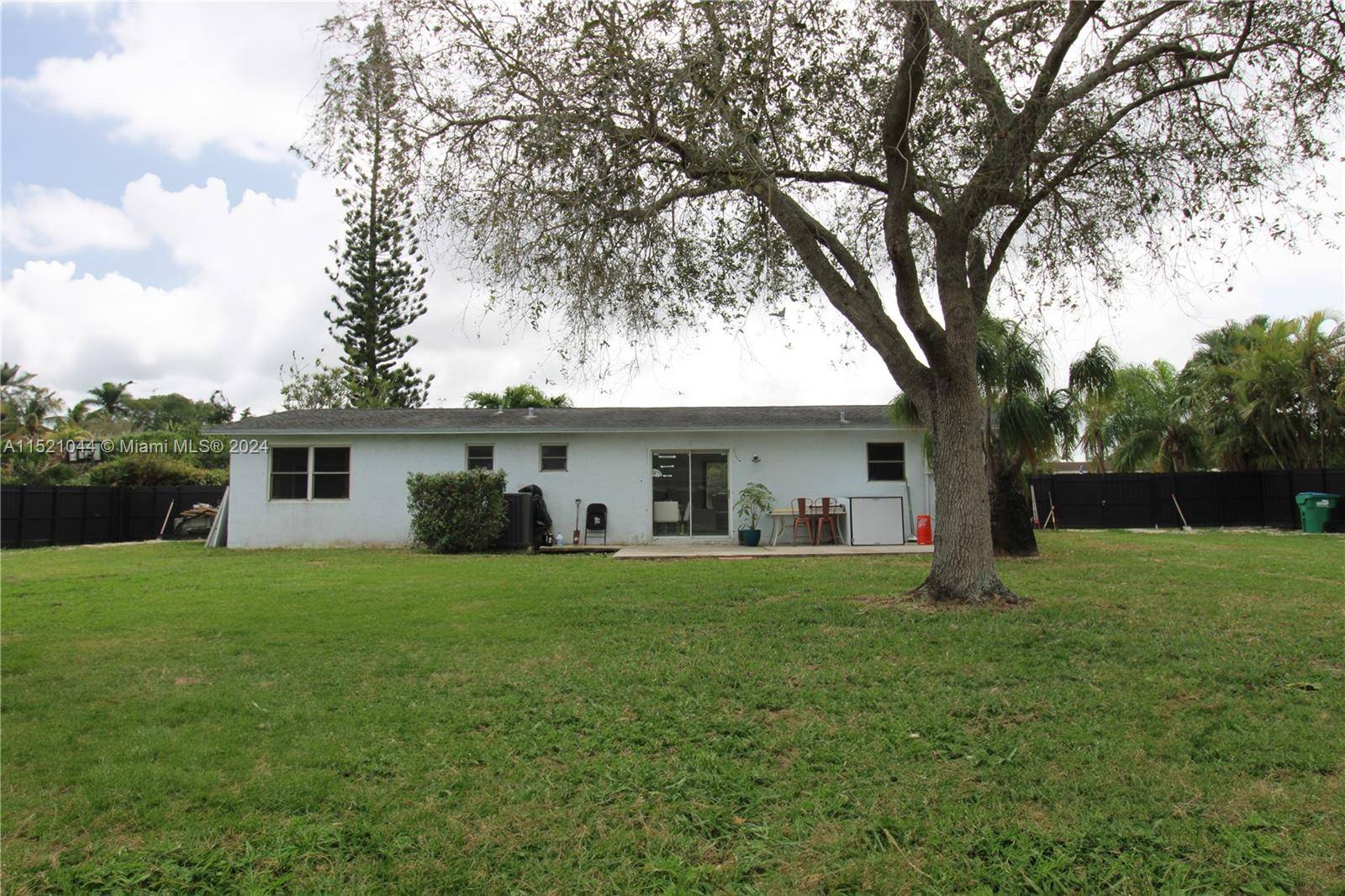 Homestead, FL 33033,16421 SW 292nd St