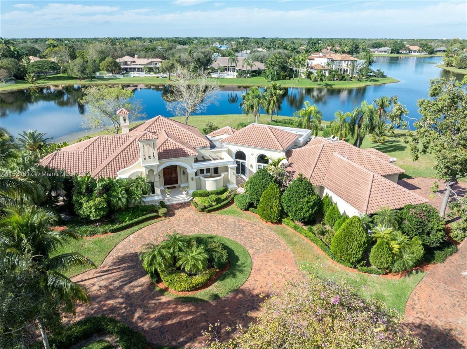 3195 Willow Ln, Weston, FL 33331