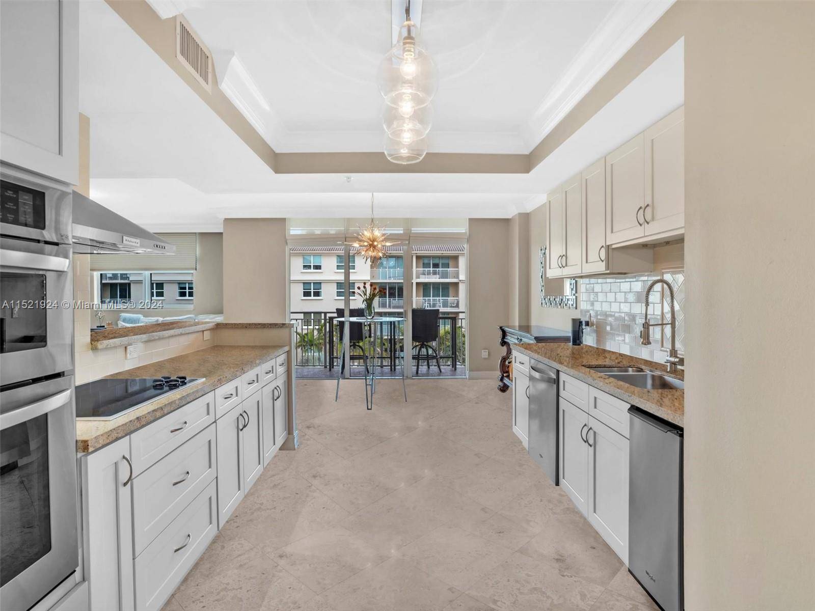Boca Raton, FL 33432,99 SE Mizner Blvd #PH 38