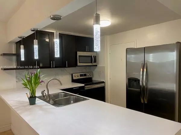 Miami, FL 33156,Address not disclosed