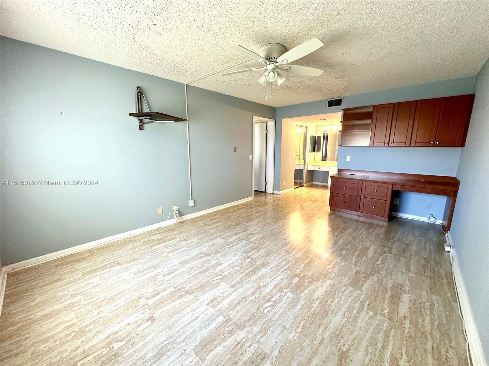 Pembroke Pines, FL 33027,12950 SW 13th St #114D