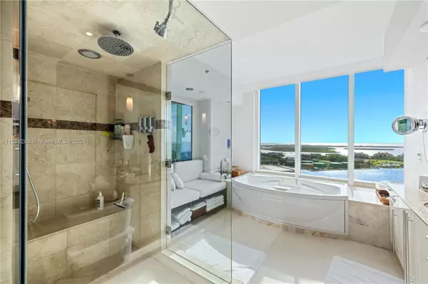 Miami Beach, FL 33139,1000 S Pointe Dr #2901