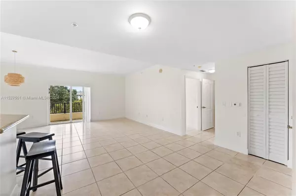 Coral Gables, FL 33134,20 Calabria Ave #300